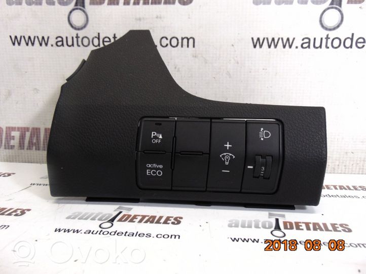 Hyundai i30 Otros repuestos del interior 84730-A6900RY