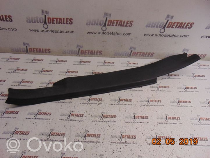 Toyota Corolla Verso AR10 Garniture de marche-pieds arrière 679180F010