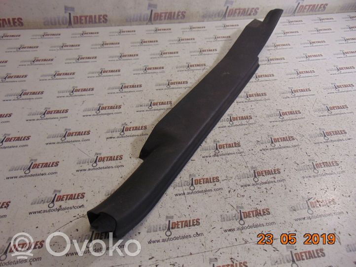 Toyota Corolla Verso AR10 Garniture de marche-pieds arrière 679180F010