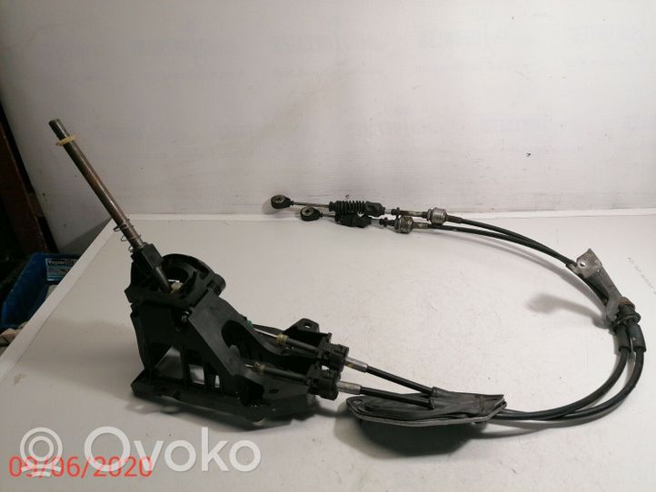 Toyota Avensis T270 Palanca/selector de cambios (interno) 335300511