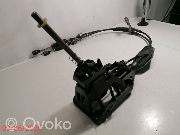 Toyota Avensis T270 Palanca/selector de cambios (interno) 335300511