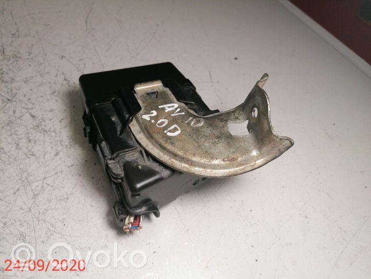 Toyota Avensis T270 Module de fusibles 7191YB1