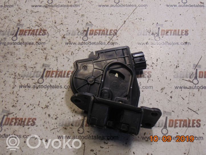 Toyota Avensis T270 Blocco/chiusura/serratura del portellone posteriore/bagagliaio 