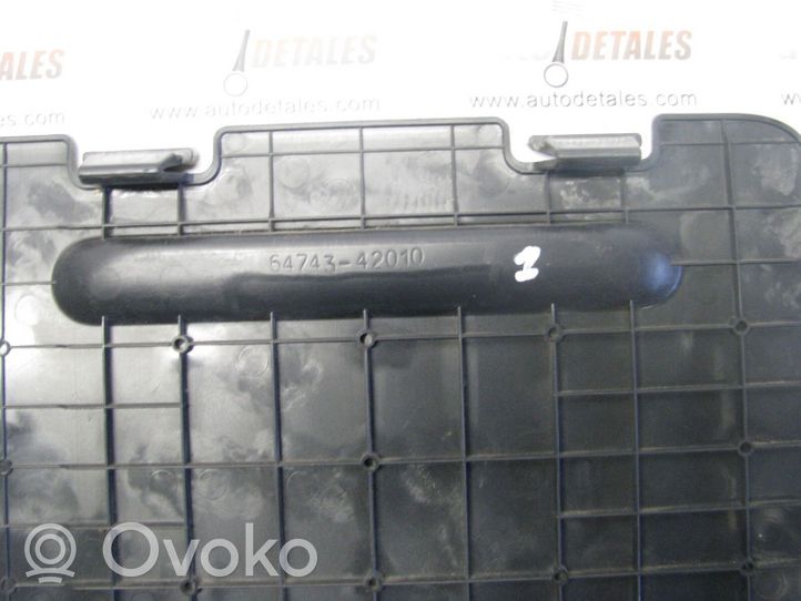 Toyota RAV 4 (XA20) Altro elemento di rivestimento bagagliaio/baule 64743-42010