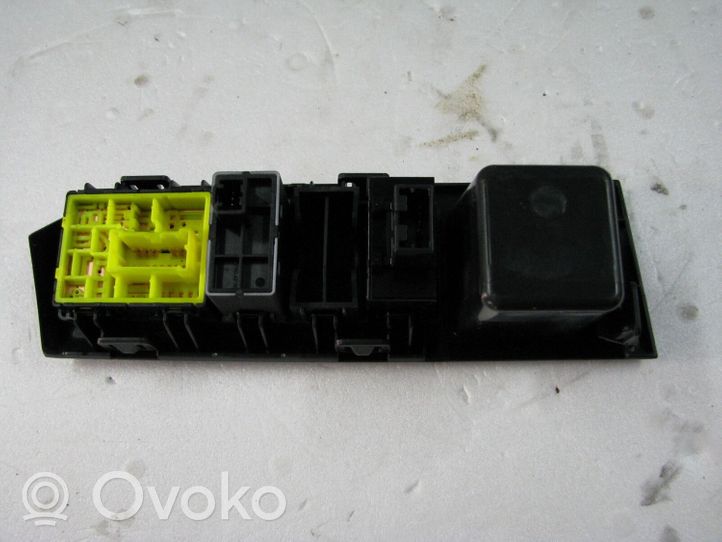 Nissan Note (E11) Kit interrupteurs 684859U000