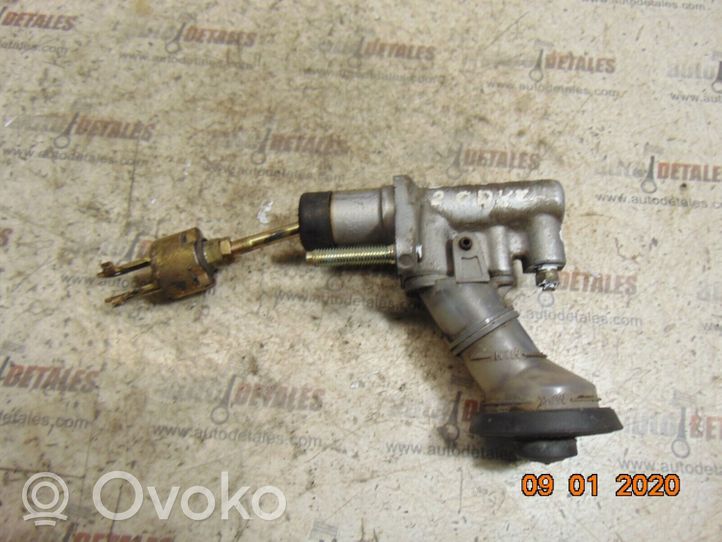 Toyota Corolla E120 E130 Główny cylinder sprzęgła 