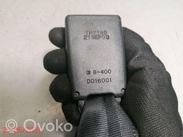 Toyota Corolla E120 E130 Klamra środkowego pasa bezpieczeństwa fotela tylnego B340C033402