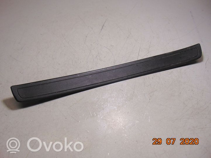 Toyota Verso Listwa progowa tylna 679150F010