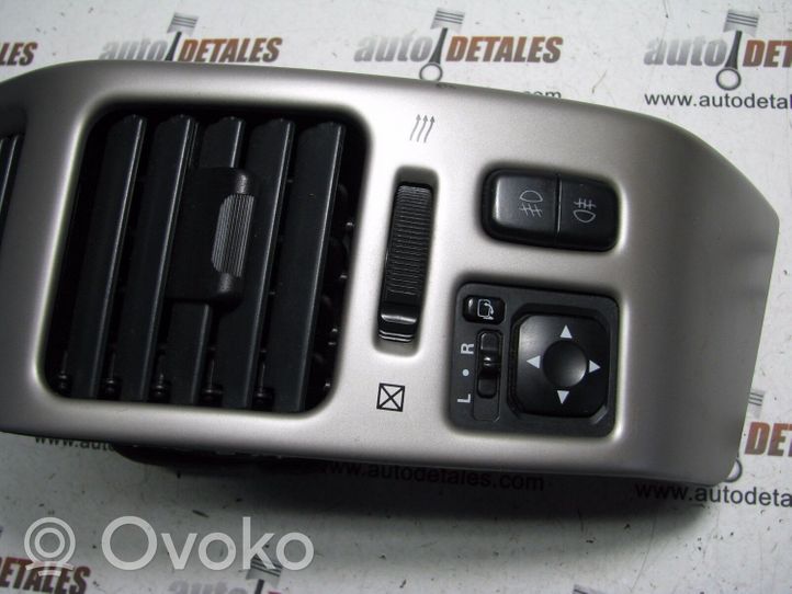 Mitsubishi Pajero Paneelin lista MR456380