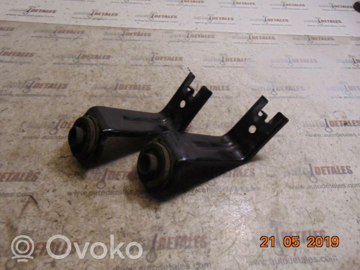 Toyota Verso Uchwyt / Mocowanie chłodnicy 165230R010