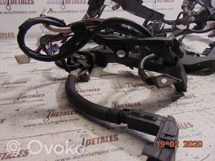 Toyota Verso Moottorin asennusjohtosarja 821210F200