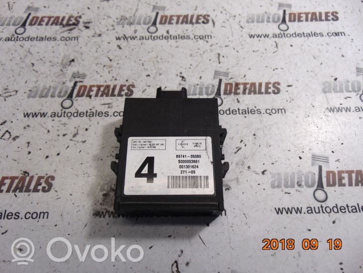 Toyota Avensis T270 Durų elektronikos valdymo blokas 89741-05080