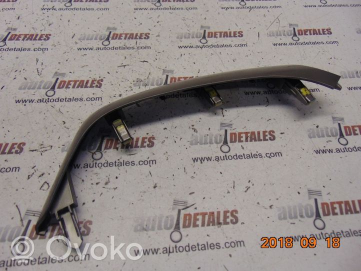 Toyota Verso Rivestimento del vano portaoggetti del cruscotto 554350F040