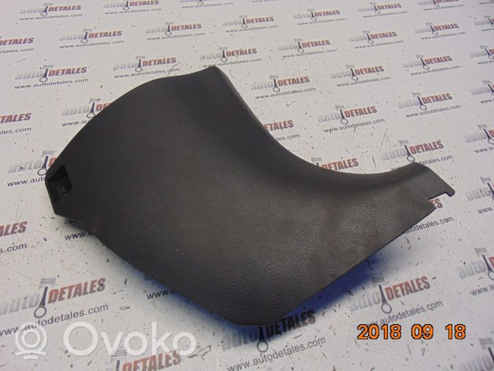 Toyota Verso Rivestimento vano piedi laterale 621110F020