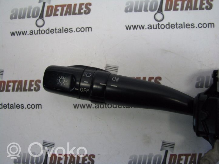 Toyota Avensis T220 Commodo de clignotant 96229005