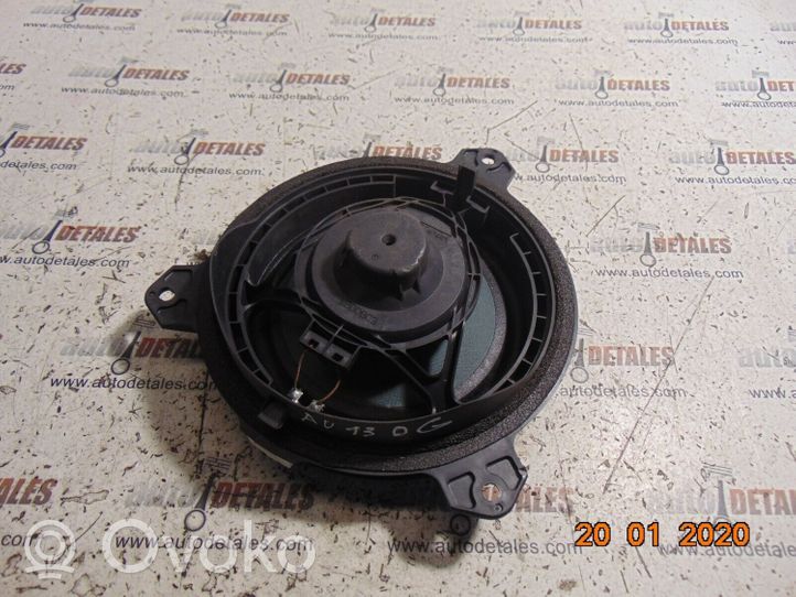 Toyota Avensis T270 Altoparlante portiera posteriore 861600D370