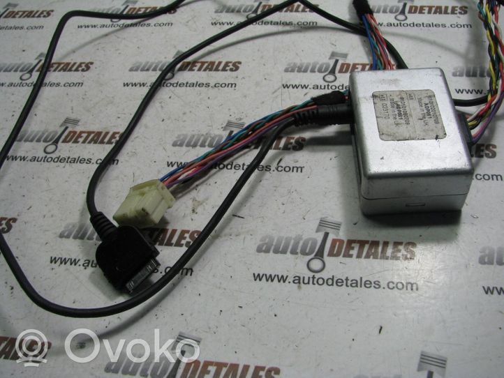 Toyota Corolla Verso AR10 Prise interface port USB auxiliaire, adaptateur iPod 810101080709