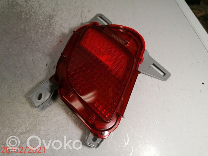 Toyota Highlander XU50 Riflettore fanale posteriore E130213860