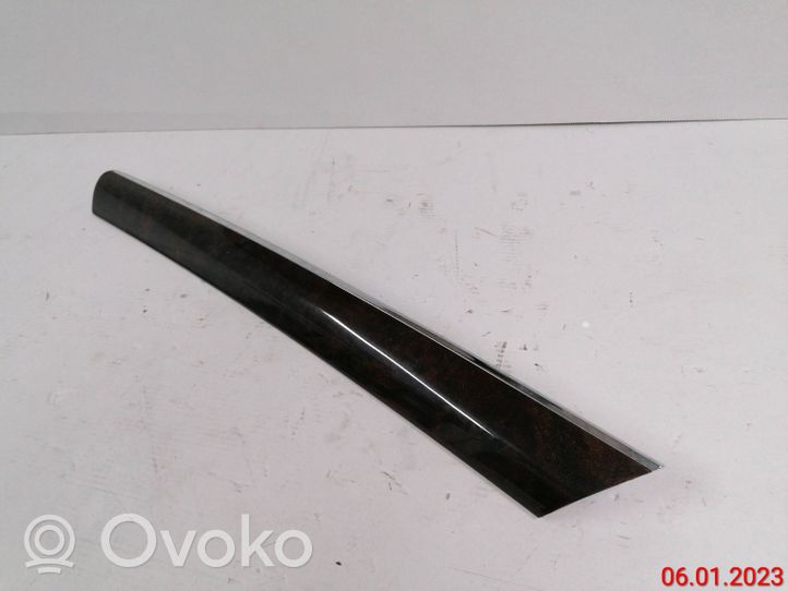 Mercedes-Benz GL X164 Baguette moulure de porte arrière A1647301522