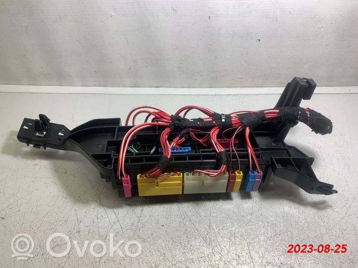 Mercedes-Benz GL X166 Module de fusibles A1665402350