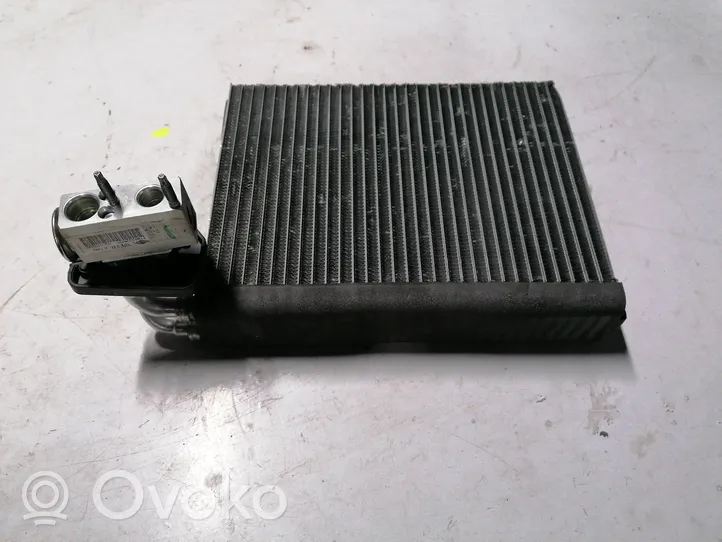 Mercedes-Benz GL X166 Air conditioning (A/C) radiator (interior) 939522B