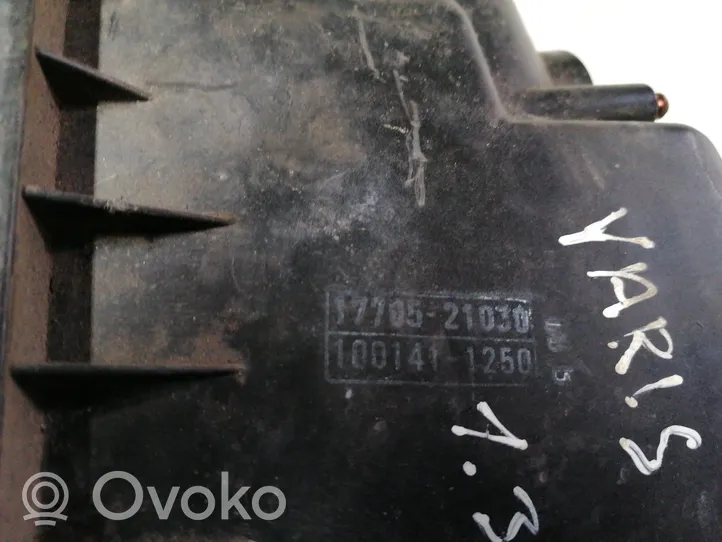 Toyota Yaris Obudowa filtra powietrza 1770521030
