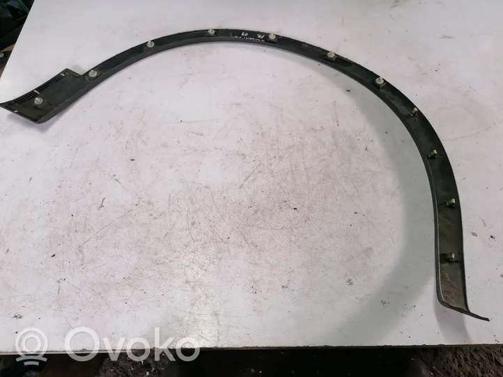 Nissan Qashqai+2 Rivestimento passaruota anteriore 63811JD000