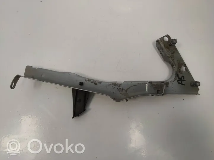 Audi A5 8T 8F Supporto di montaggio del parafango 8T0821135C