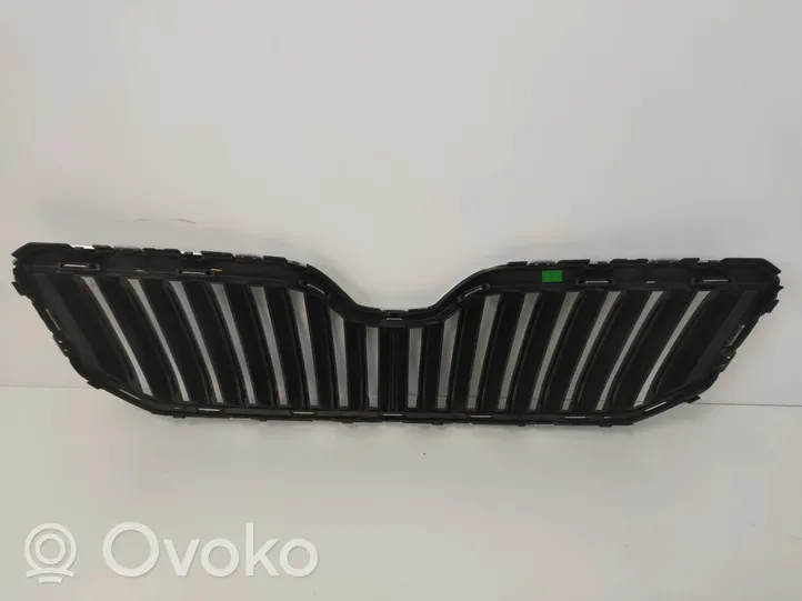 Skoda Yeti (5L) Griglia superiore del radiatore paraurti anteriore 5L0853668B