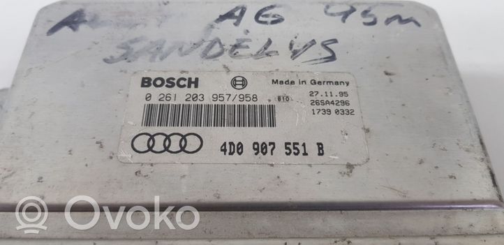 Audi A6 S6 C4 4A Moottorin ohjainlaite/moduuli 0261203957