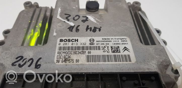 Peugeot 307 Calculateur moteur ECU 0281013332