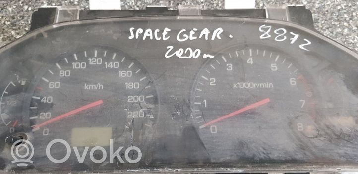 Mitsubishi Space Runner Geschwindigkeitsmesser Cockpit MR381549