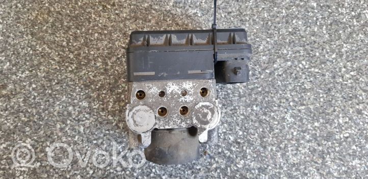 Toyota Previa (XR30, XR40) II ABS-pumppu 4451028080