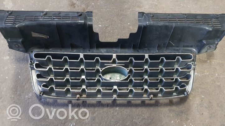 Hyundai Trajet Maskownica / Grill / Atrapa górna chłodnicy 