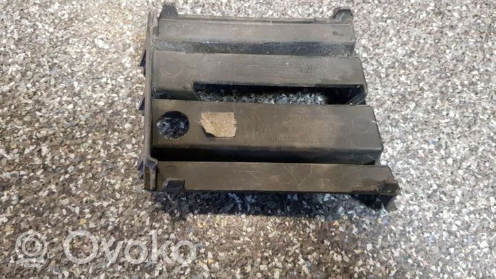 Skoda Octavia Mk2 (1Z) Front bumper lower grill 1Z0853665