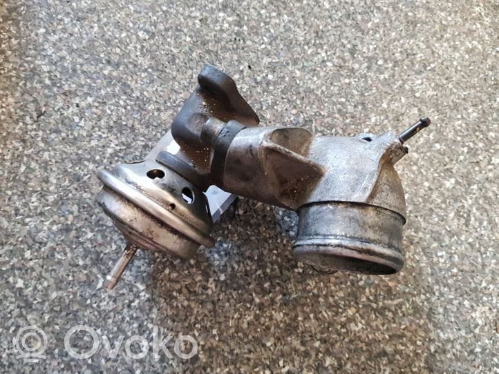 Audi A4 S4 B5 8D EGR vožtuvas 028131501E