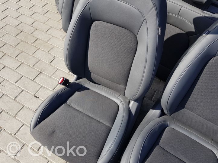 Hyundai Kona I Set interni 