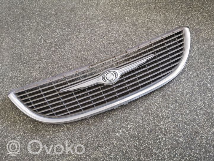 Chrysler Voyager Griglia superiore del radiatore paraurti anteriore 4857300AA