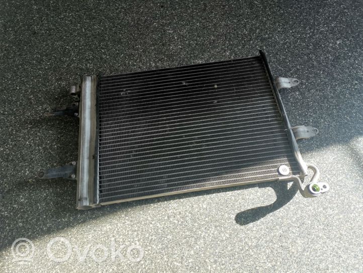 Volkswagen Fox Radiatore di raffreddamento A/C (condensatore) 5Z0820411D