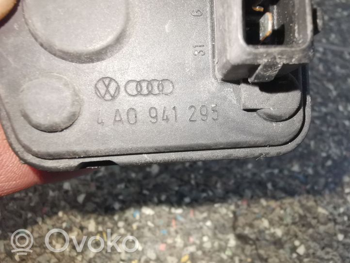 Audi A6 S6 C4 4A Žibintų aukščio reguliavimo varikliukas 4A0941295