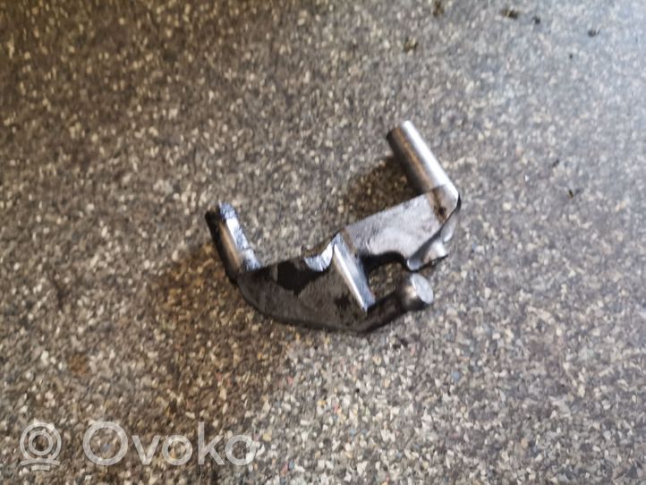 Mercedes-Benz C W203 Engine mounting bracket A6460160038