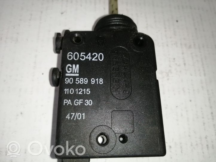 Opel Astra G Serratura del tappo del serbatoio del carburante 90589918