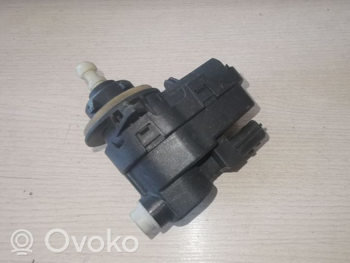 Citroen C5 Headlight level adjustment motor 8200402521