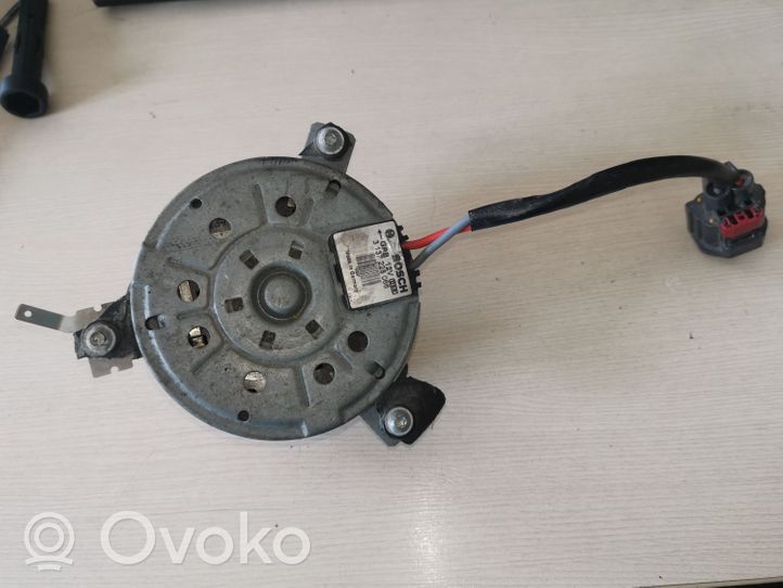 Mazda 3 II Elektryczny wentylator chłodnicy 3137228066