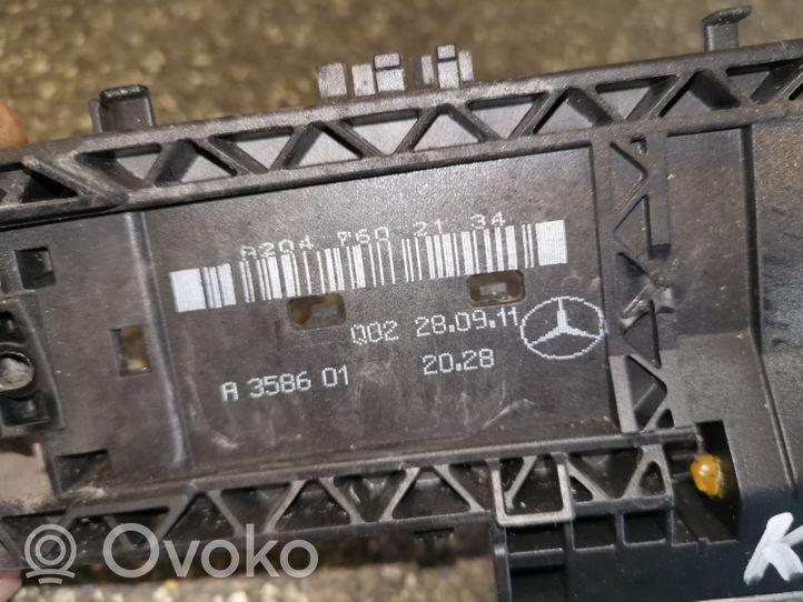 Mercedes-Benz E W212 Takaoven ulkokahvan kehys A2047602134