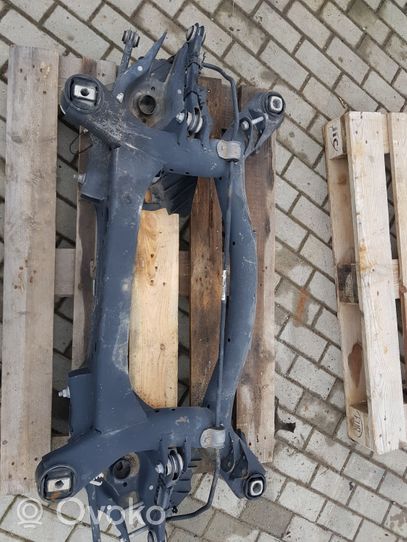 BMW 3 F30 F35 F31 Poutre d'essieu arrière 6857637