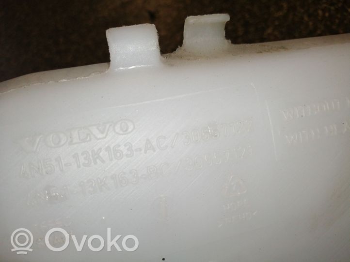 Volvo S40 Windshield washer fluid reservoir/tank 30657122