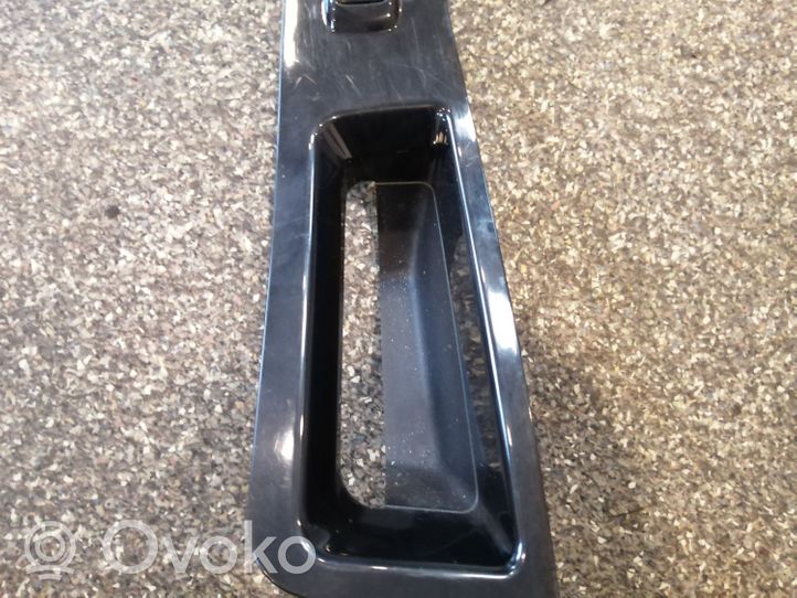 Ford Edge II Ramka przycisku otwierania szyby drzwi tylnych FT4B14A567BFW