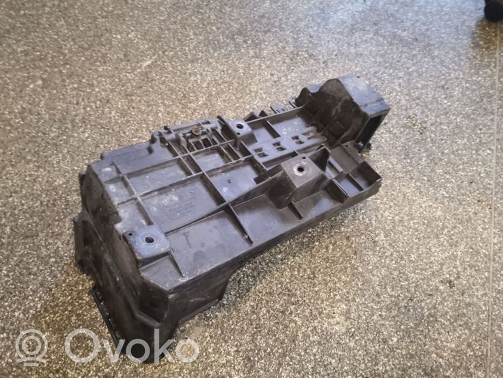 Opel Vectra C Battery tray 24413805