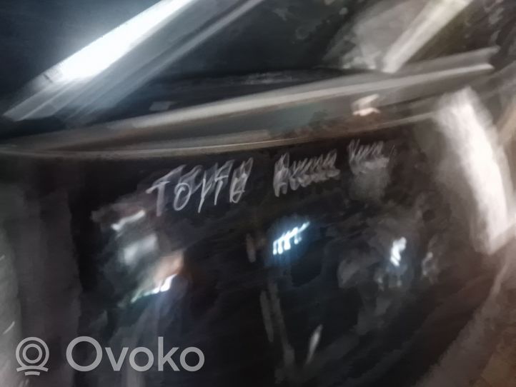 Toyota Avensis Verso Rear windscreen/windshield window 